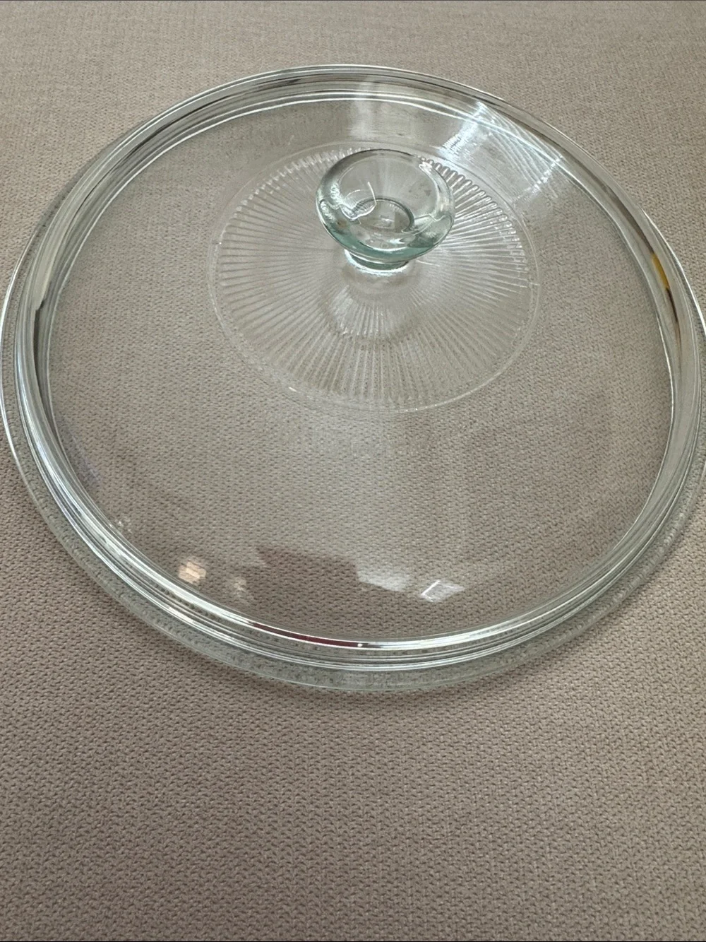 8” Round Pyrex Lid 33 724C